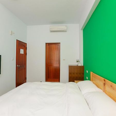 Bed and Breakfast Travel Light House à Magong Extérieur photo